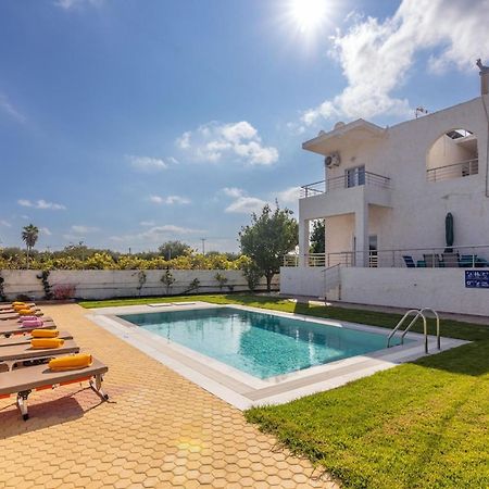 Amazing Villa Chrysanthi With Private Pool In Heraklion Epano Vathia Eksteriør billede