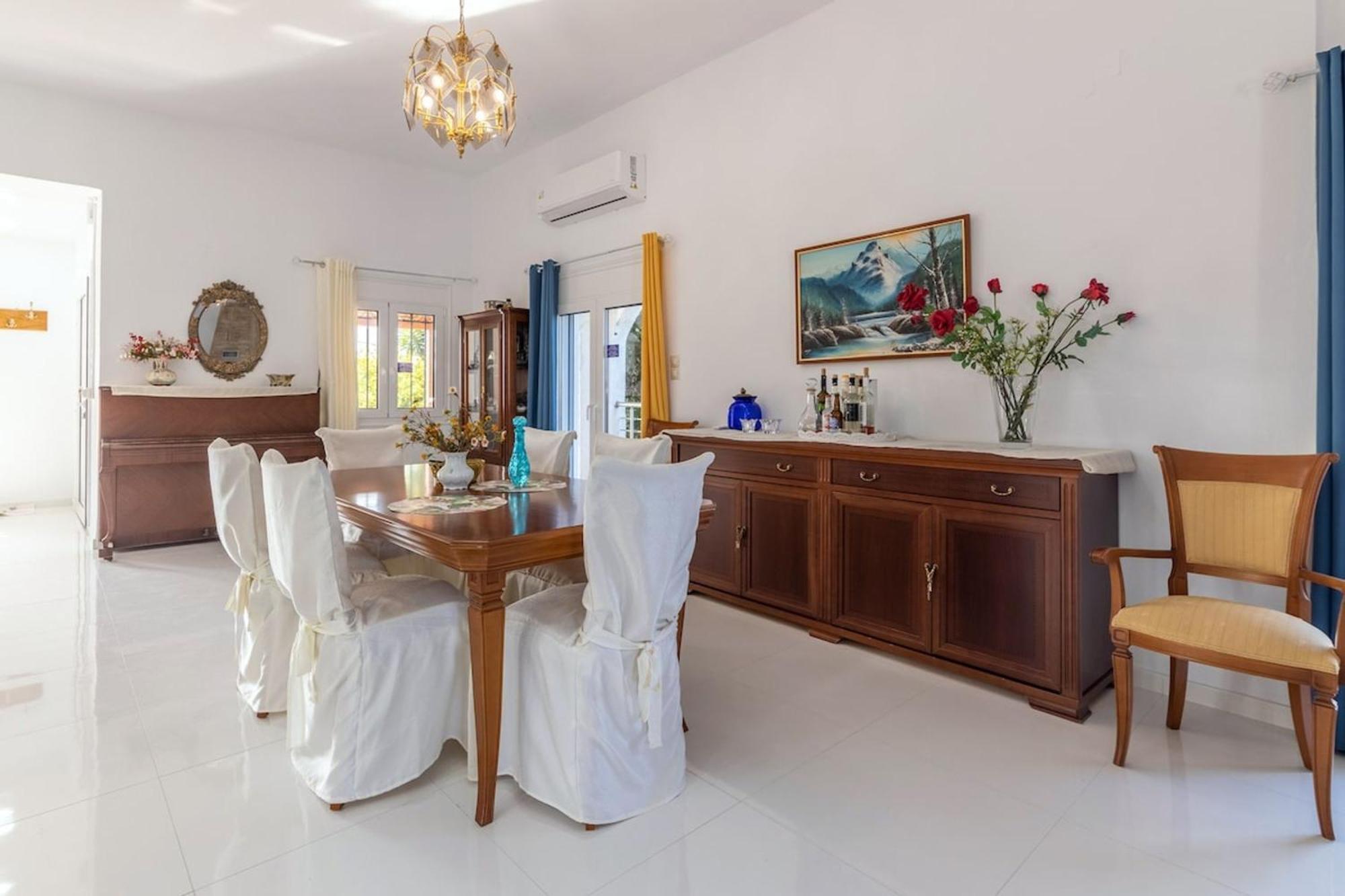 Amazing Villa Chrysanthi With Private Pool In Heraklion Epano Vathia Eksteriør billede