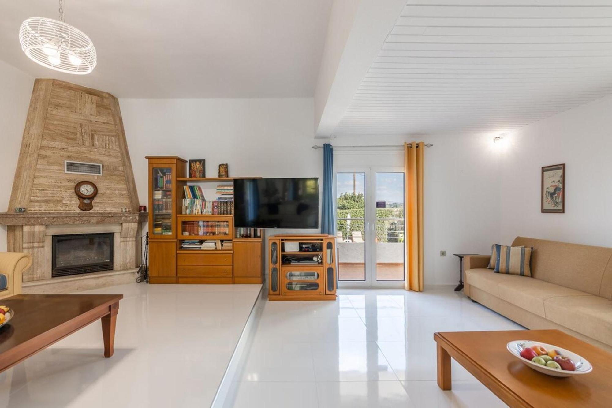 Amazing Villa Chrysanthi With Private Pool In Heraklion Epano Vathia Eksteriør billede