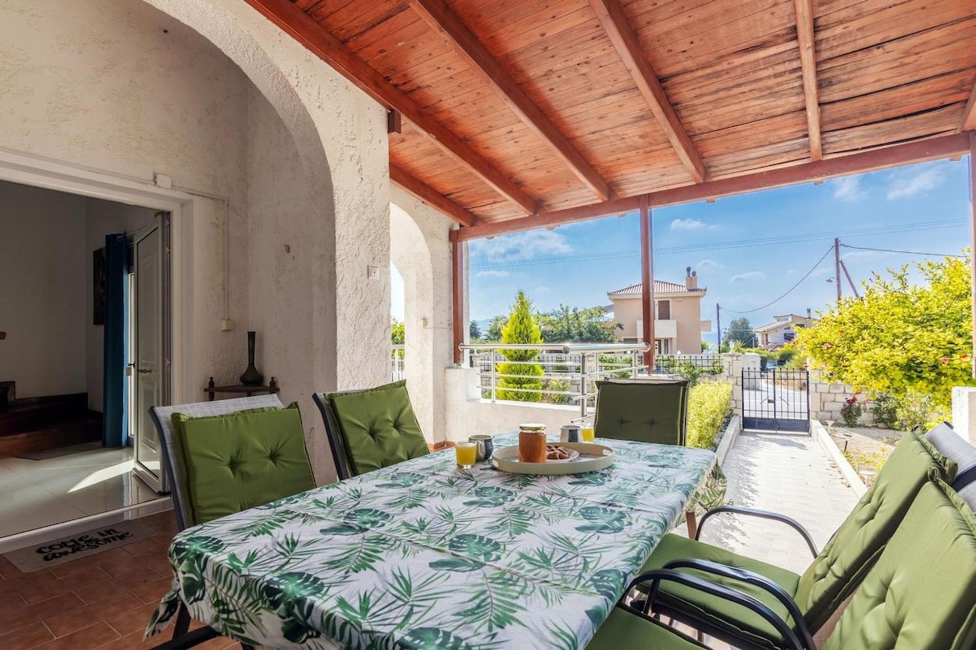 Amazing Villa Chrysanthi With Private Pool In Heraklion Epano Vathia Eksteriør billede