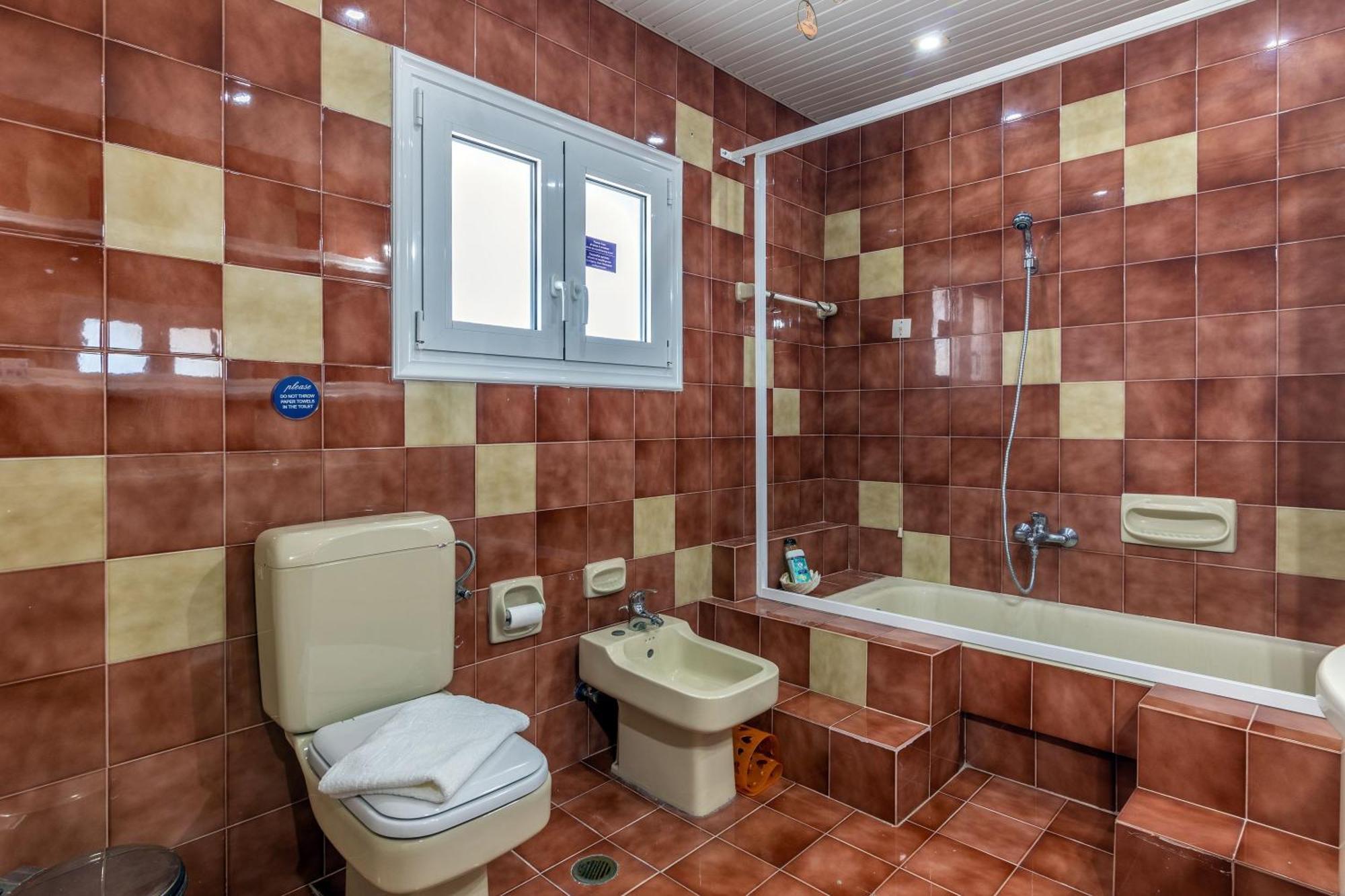 Amazing Villa Chrysanthi With Private Pool In Heraklion Epano Vathia Eksteriør billede
